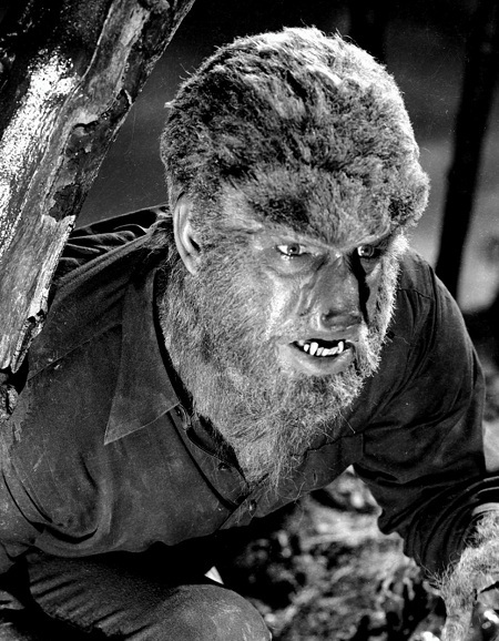 Hàng loạt quái vật kinh dị chuẩn bị sống dậy - 2 Vai diễn Người Sói do nam diễn viên Lon Chaney đảm nhiệm trong phim “The Wolf Man” (1941).