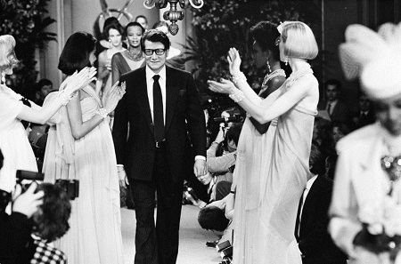Vẻ đẹp nữ quyền trong thiết kế tuxedo dành cho nữ - 7 Nhà thiết kế người Pháp Yves Saint Laurent