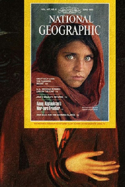 Nghệ thuật tạo ra bởi hội họa kinh điển và… những chiếc bìa báo