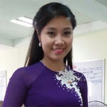 Tiết lộ thành tích đáng nể của BTV nói giọng Huế - 1 Anh Phương mang vẻ đẹp dịu dàng