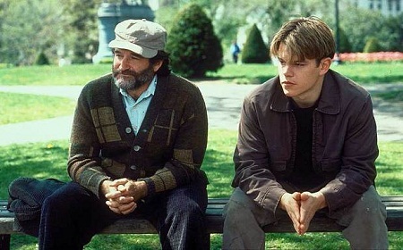 Cô khỉ đột bật khóc khi biết tin tài tử Robin Williams qua đời - 4 Robin Williams đã đến chơi với Koko và giúp cô khỉ cái vượt qua nỗi buồn mất một người bạn yêu quý.