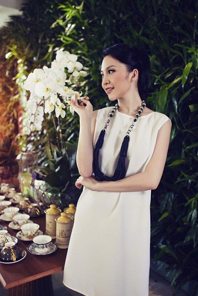 "Góc khuất" của Linh Nga - 4 Theo