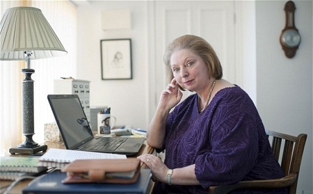 Cố Thủ tướng Margaret Thatcher (trái) và nữ nhà văn Hilary Mantel (phải).