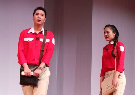 “Mùa hạ cuối cùng” kể về Châu (trái), một học sinh giỏi, thông minh và thẳng thắn.