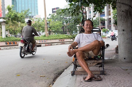 Cha đẻ của trào lưu ảnh gây sốt trên thế giới đã tới Việt Nam - 13 “Ai có ảnh hưởng lớn nhất trong cuộc đời bạn?” - “Cha của tôi”