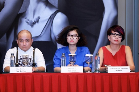 Diễn viên múa Linh Nga xuất hiện tại buổi họp báo