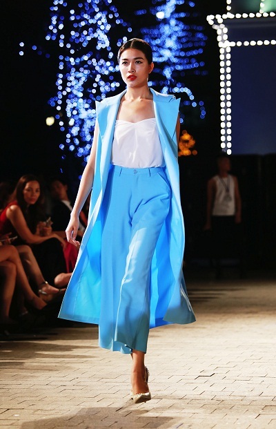 Xem thêm hình ảnh show diễn “Cuộc sống tại các siêu đô thị” - 19 Tin: