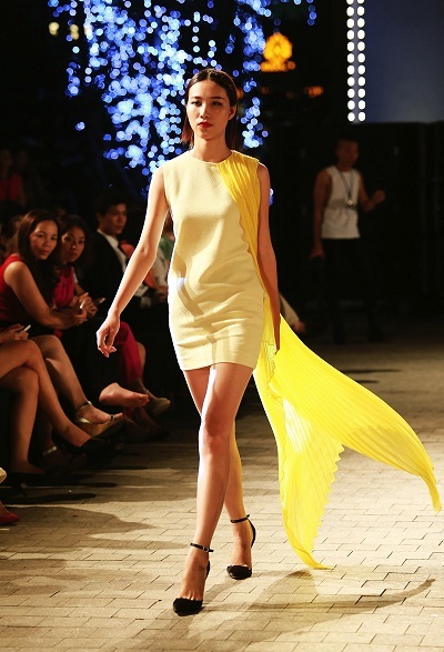 Xem thêm hình ảnh show diễn “Cuộc sống tại các siêu đô thị” - 23 Tin: