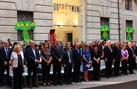 Hình ảnh cập nhật: Hội đồng thời trang Ý - Việt ra mắt tại Rome