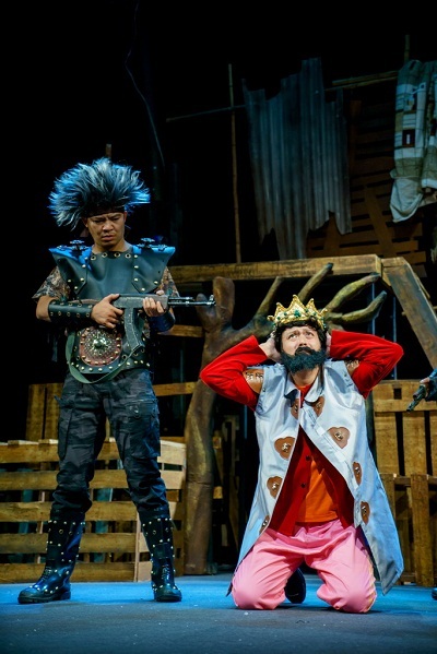 “Vòng phấn Kavkaz” - Phong cách “kịch Tây” trên “sân khấu ta”