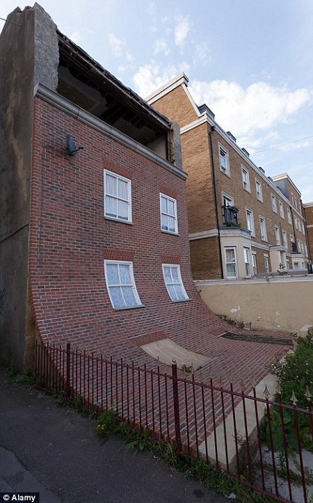 Công trình giống như một màn ảo thuật của kiến trúc.