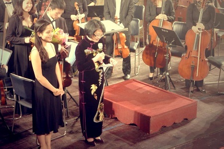 Nhạc sĩ Đặng Hồng Anh: Xa quê hương vẫn nặng lòng với giai điệu dân ca - 4 Nhạc sĩ Đặng Hồng Anh và nghệ sĩ dương cầm Đào Trọng Tuyên