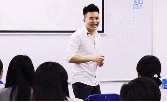Kinh nghiệm "quyến rũ" đại học quốc tế từ chàng trai quen "săn học bổng” - 1 Nguyễn Hoàng Giang là một du học sinh xuất sắc tại các trường Đại học quốc tế danh tiếng.