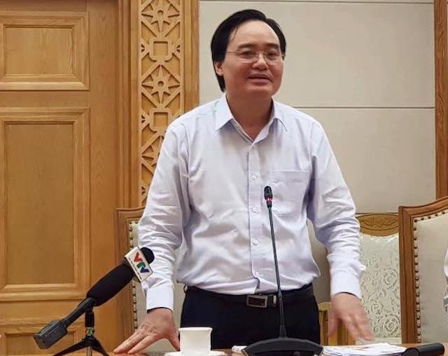 Bộ GD&ĐT nhận thiếu sót trong kỳ thi THPT quốc gia 2018 - 5 Bộ trưởng Phùng Xuân Nhạ tiếp thu ý kiến và chia sẻ quan điểm.