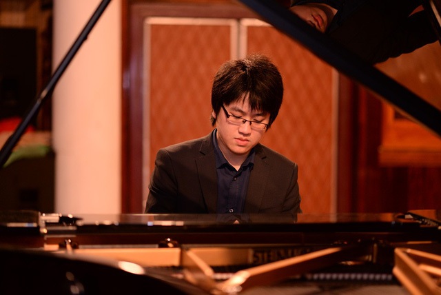 Nghệ sĩ trẻ Việt bất ngờ được Thủ tướng Pháp gửi thư cảm ơn - 5 Nghệ sĩ piano Lưu Đức Anh ấp ủ chuỗi chương trình đưa âm nhạc cổ điển đến với mọi người.