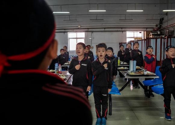 Ngôi trường Trung Quốc đào tạo các cậu bé thành "đàn ông đích thực" - 3