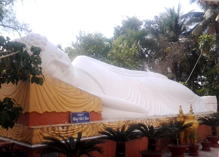 Một số cụm tượng nhà Phật tại chùa Già Lam Cổ Tự. (Ảnh: Huỳnh Hải)