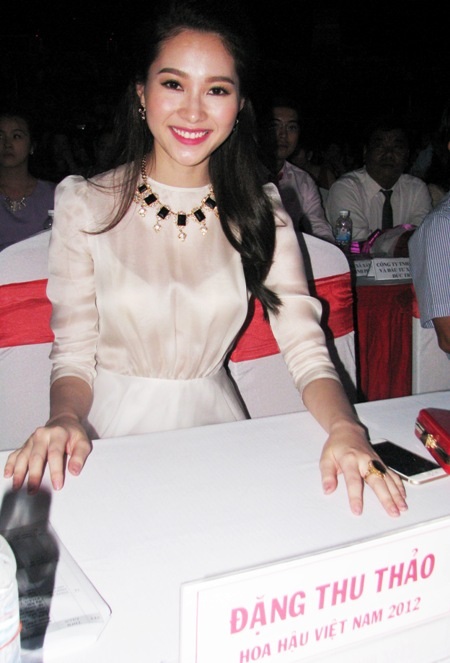 Sự có mặt cùng lúc của hai Hoa hậu Việt