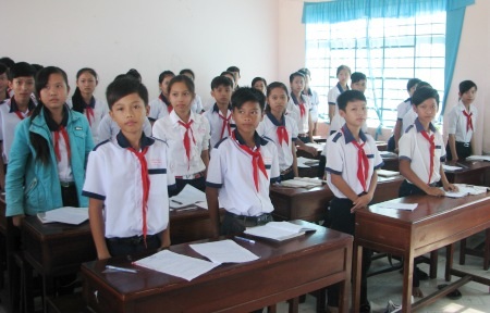 Học sinh lớp 8 Trường THCS Trường Long A, huyện Châu Thành A, tỉnh Hậu Giang.