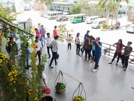 Thiền viện lớn nhất ĐBSCL tấp nập người tới lễ Phật cầu may - 14 Thánh đường Tắc Sậy được xem là ngôi nhà thờ lớn ở Bạc Liêu.