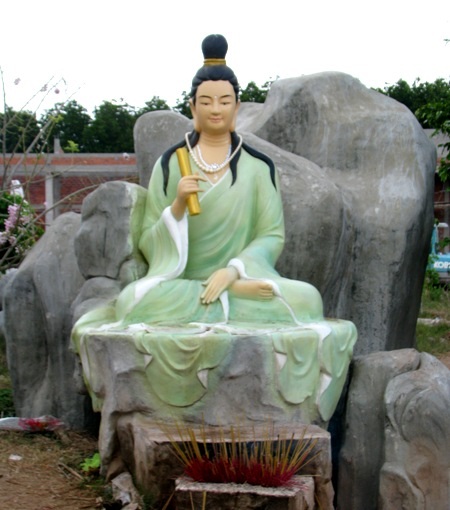 Mỗi tượng Bà mỗi vẻ đẹp.