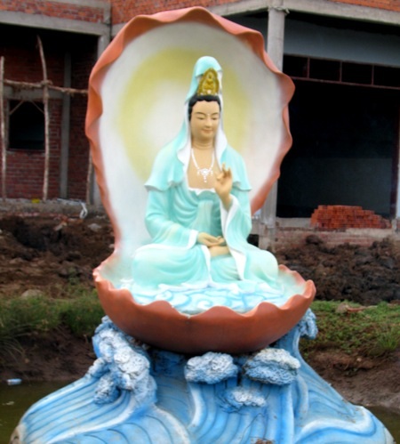 Mỗi tượng Bà mỗi vẻ đẹp.