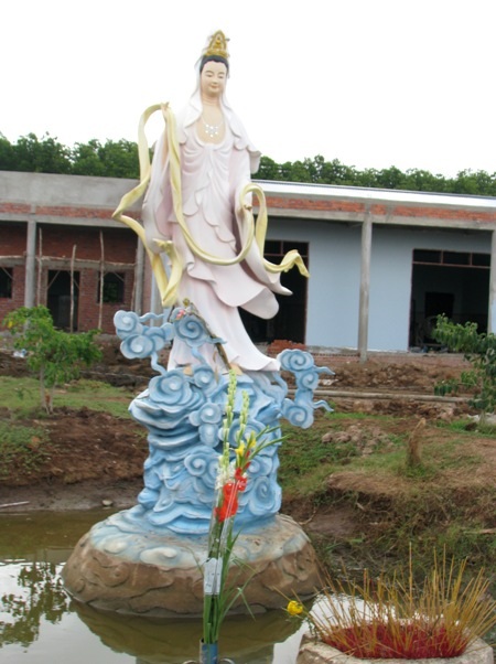 Mỗi tượng Bà mỗi vẻ đẹp.