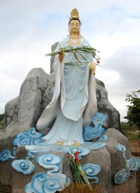 Mỗi tượng Bà mỗi vẻ đẹp.