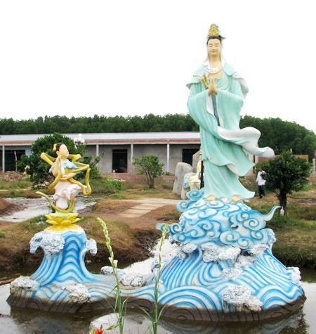 Mỗi tượng Bà mỗi vẻ đẹp.