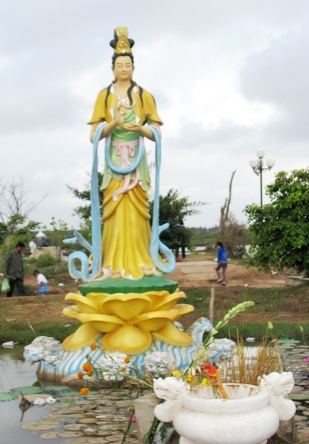 Mỗi tượng Bà mỗi vẻ đẹp.