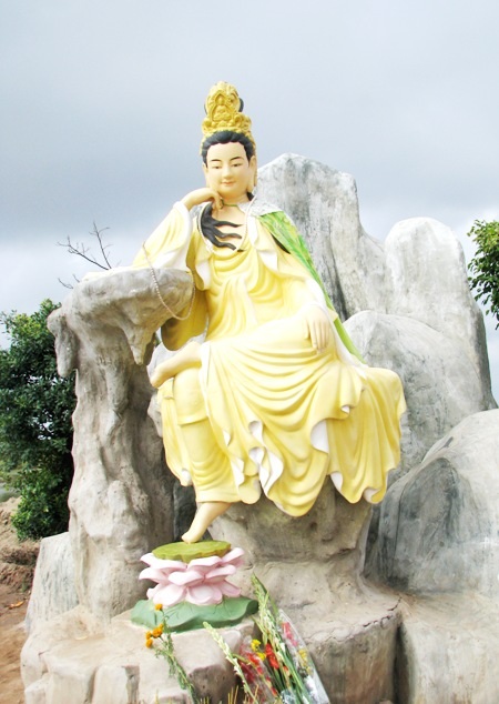 Mỗi tượng Bà mỗi vẻ đẹp.