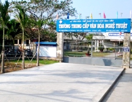 Vụ “Khuất tất tại Trường Trung cấp Văn hóa - Nghệ thuật Bạc Liêu”: Lãnh đạo trường tiếp tục bị tố “chiếm dụng” hàng trăm triệu đồng - 2 Nhiều khuất tất xảy ra tại Trường TCVHNT Bạc Liêu nhưng vẫn chưa được cơ quan quản lý xử lý cụ thể.