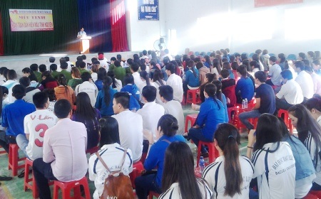 Bạc Liêu mít-tinh ngày toàn dân hiến máu tình nguyện năm 2015.