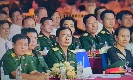 Sóc Trăng kỷ niệm 40 năm thống nhất đất nước - 1 Lực lượng vũ trang Sóc Trăng tham dự lễ kỷ niệm.
