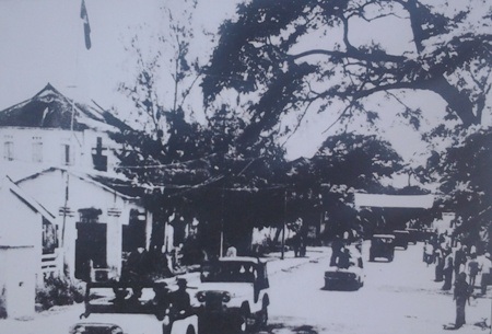 Hình ảnh Bạc Liêu những ngày giải phóng 40 năm trước - 4 Bộ đội Bạc Liêu chiếm lĩnh toàn bộ các mục tiêu quan trọng.