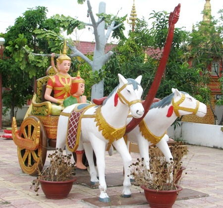 ...và những chú chim bồ câu tạo nên không gian thanh bình, gần gũi.