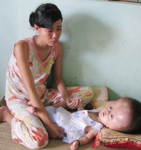 Để giúp chị Lượm vượt qua khó khăn, rất mong sự sẻ chia của các tấm lòng hảo tâm.