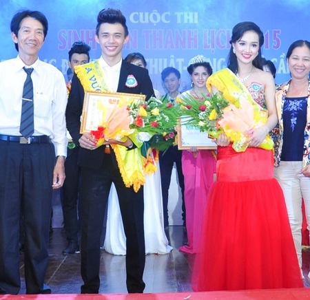 "Lộ diện" Nam vương và Hoa khôi SV ĐH Kỹ thuật Công nghệ Cần Thơ - 3 Cặp đôi đoạt Á vương và Á khôi 1.