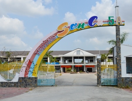 Trường Mầm non Sơn Ca 5A trên khu đất lùm xùm việc chuyển nhượng.