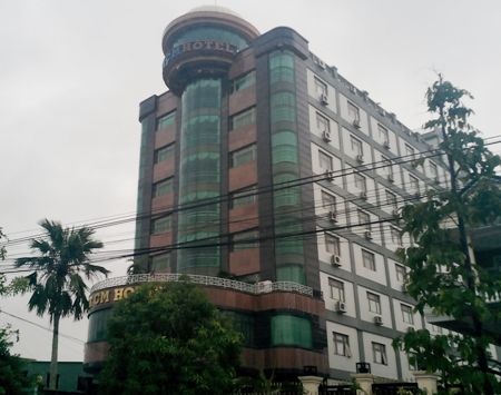 Bắt tạm giam 3 tháng chủ khách sạn mua dâm bé gái 15 tuổi - 1 Ông Tiêu Văn Luận là chủ khách sạn Best, khách sạn lớn nhất Cà Mau hiện nay.