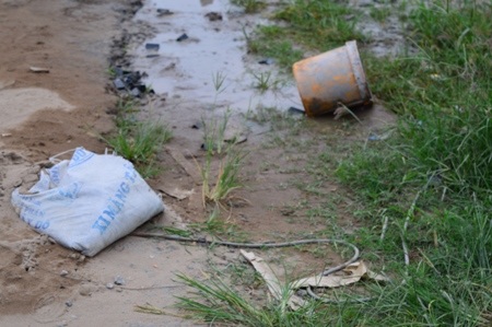 Bẫy điện ngay trên đường giao thông.