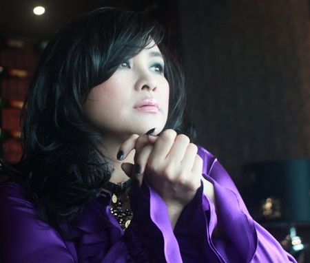 Thanh Lam hát cùng Uyên Linh - 2 Thanh Lam hát cùng Uyên Linh - 2