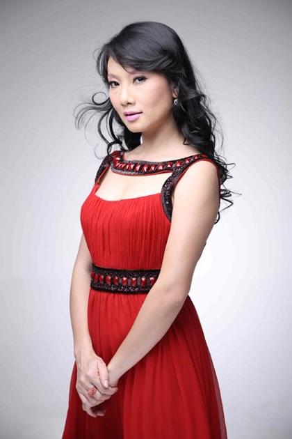 Mỹ Uyên: “Cuộc sống độc thân không phải là khiếm khuyết” - 1 Mỹ Uyên: “Cuộc sống độc thân không phải là khiếm khuyết” - 1