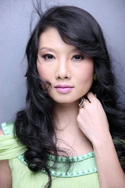 Mỹ Uyên: “Cuộc sống độc thân không phải là khiếm khuyết” - 2 Mỹ Uyên: “Cuộc sống độc thân không phải là khiếm khuyết” - 2