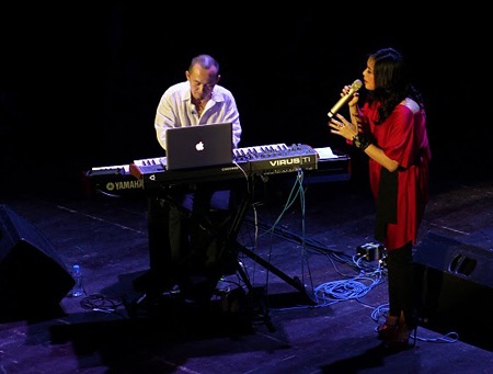 Quốc Trung: “Con người thường bước tiếp, mấy ai quay lại…” - 6 Quốc Trung: “Con người thường bước tiếp, mấy ai quay lại…” - 6