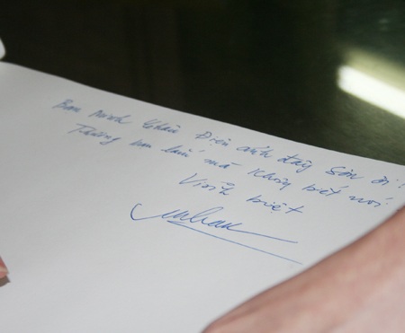 Bạn bè, đồng nghiệp tiễn đưa Hồng Sơn về nơi an nghỉ cuối cùng - 36