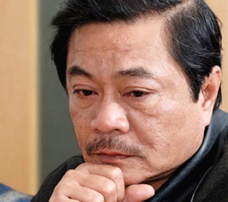 Bạn bè, đồng nghiệp tiễn đưa Hồng Sơn về nơi an nghỉ cuối cùng - 1