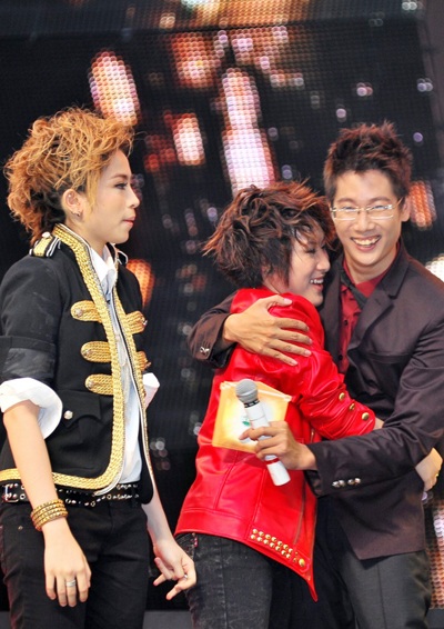 Nhóm nhạc X5 ra đời sau đêm chung kết Sáng bừng sức sống - 10