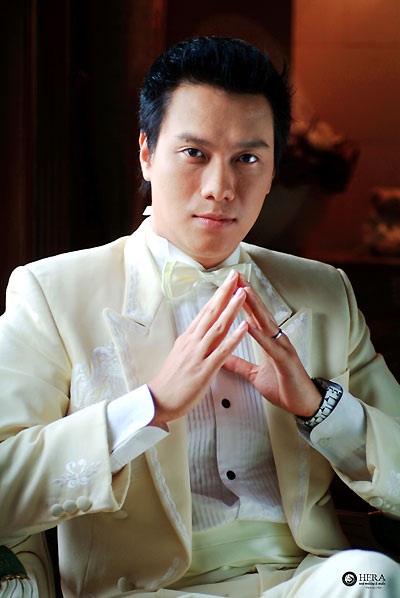 “Sao” Việt bận rộn ngày nghỉ lễ - 3