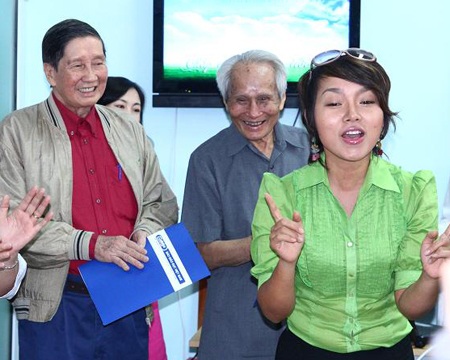 Ca sỹ Thái Thùy Linh làm cô giáo - 4 Ca sỹ Thái Thùy Linh làm cô giáo - 4